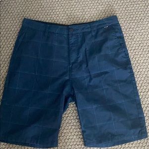 Men’s Hurley navy short size 34